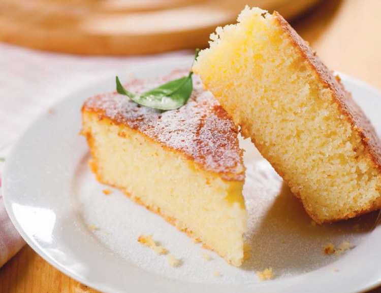 Манник – пирог, напоминающий бисквит, в котором в качестве основы используют не муку, а манную крупу Готовить десерт несложно, набор продуктов доступен
